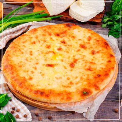 Пирог осетинский с сыром и зеленым луком